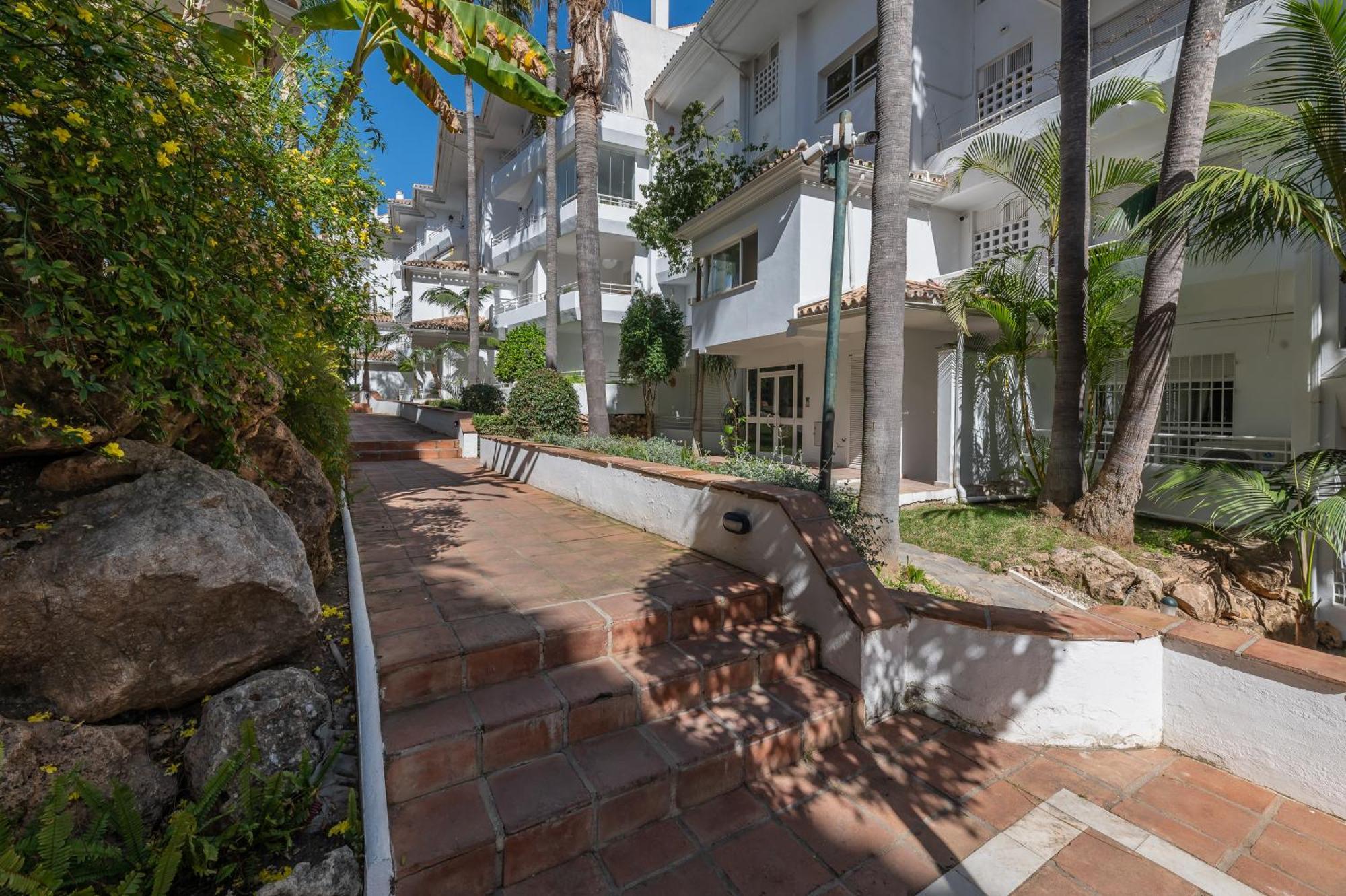 Stunning Duplex By The Golf & Terrace By The Marbella