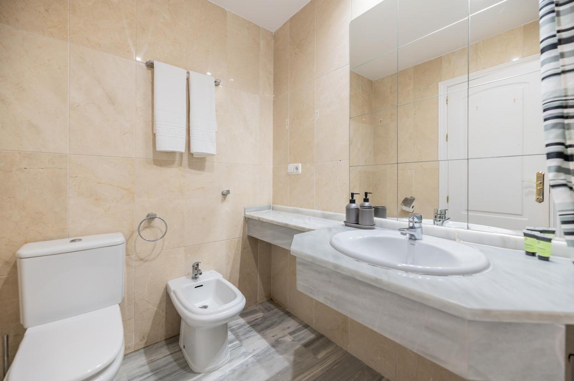 Apartemen Stunning Duplex By The Golf & Terrace By The Marbella